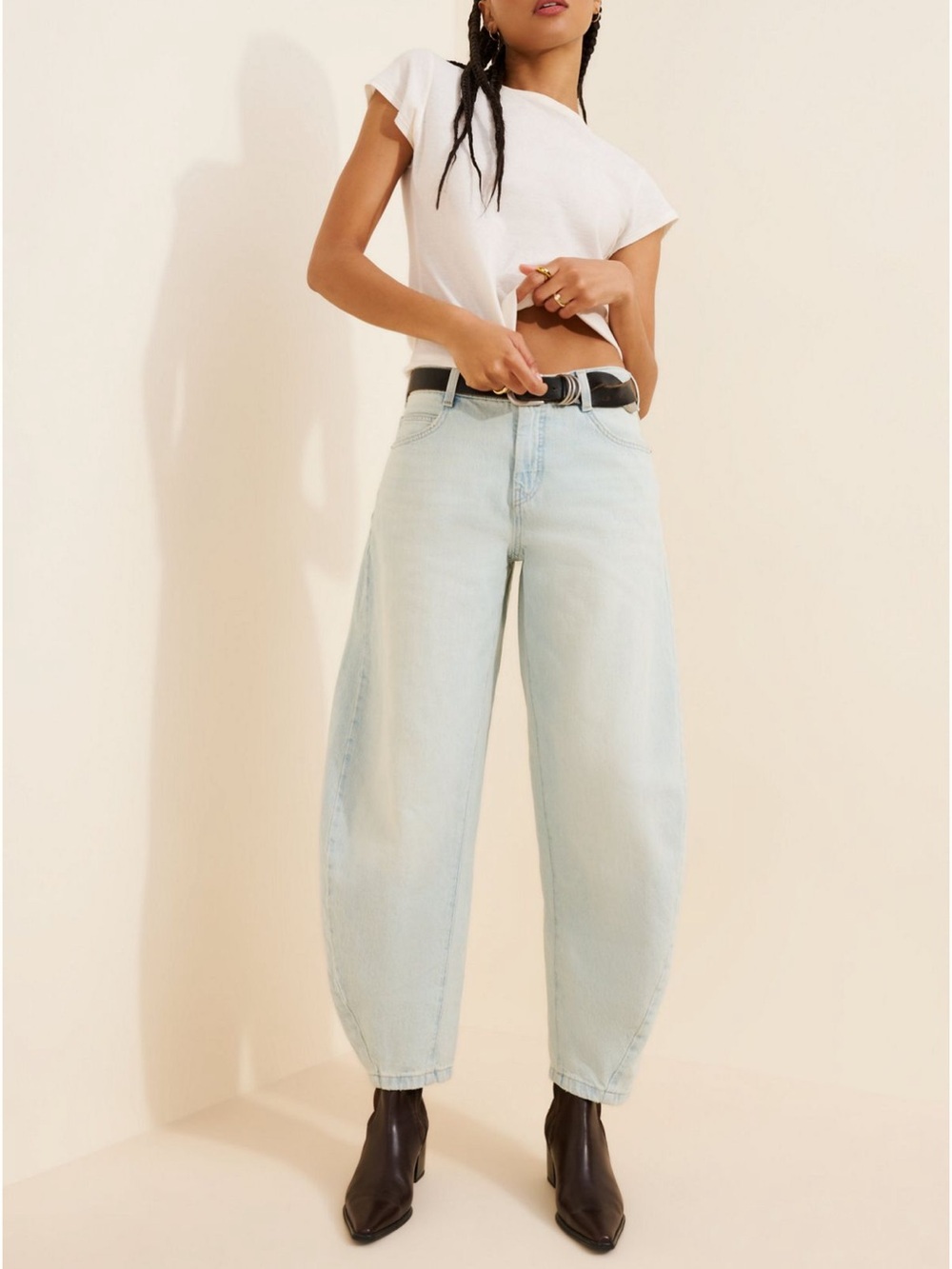 Anthro Pilcro light Wash High-Rise Balloon Jeans - Women Sz 27 EUC